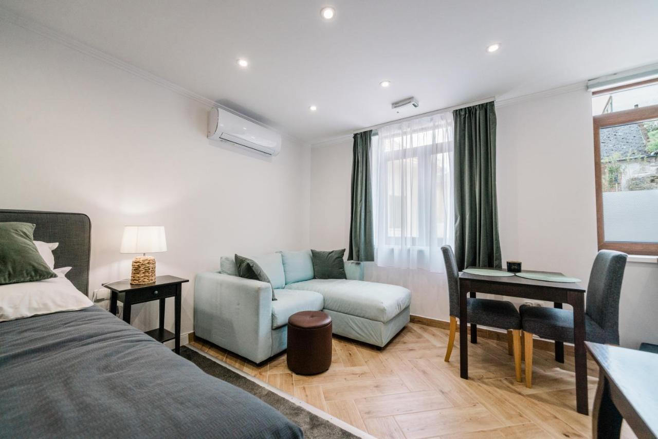 Monbuhim Comfort Veszprem Exterior photo