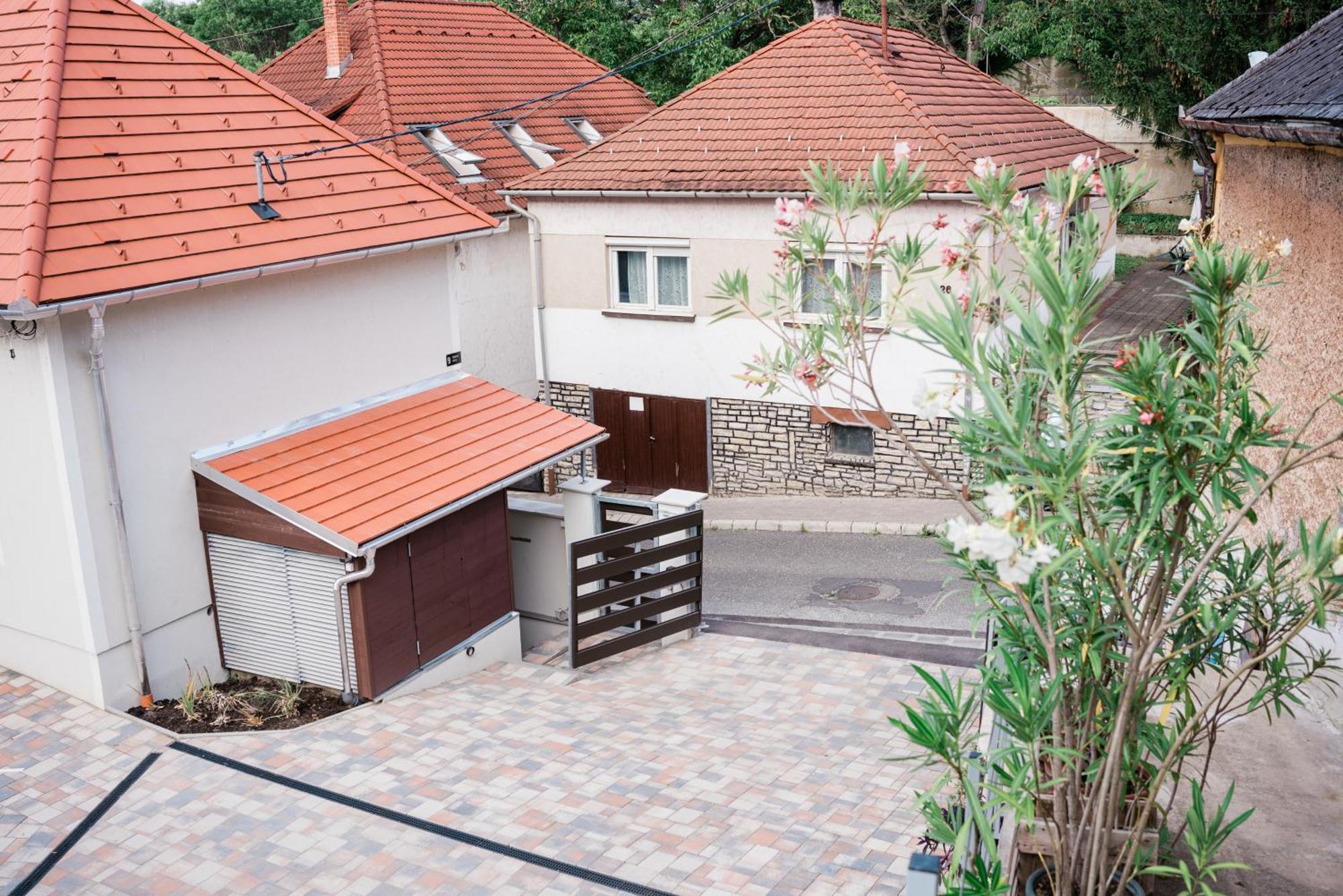 Monbuhim Comfort Veszprem Exterior photo