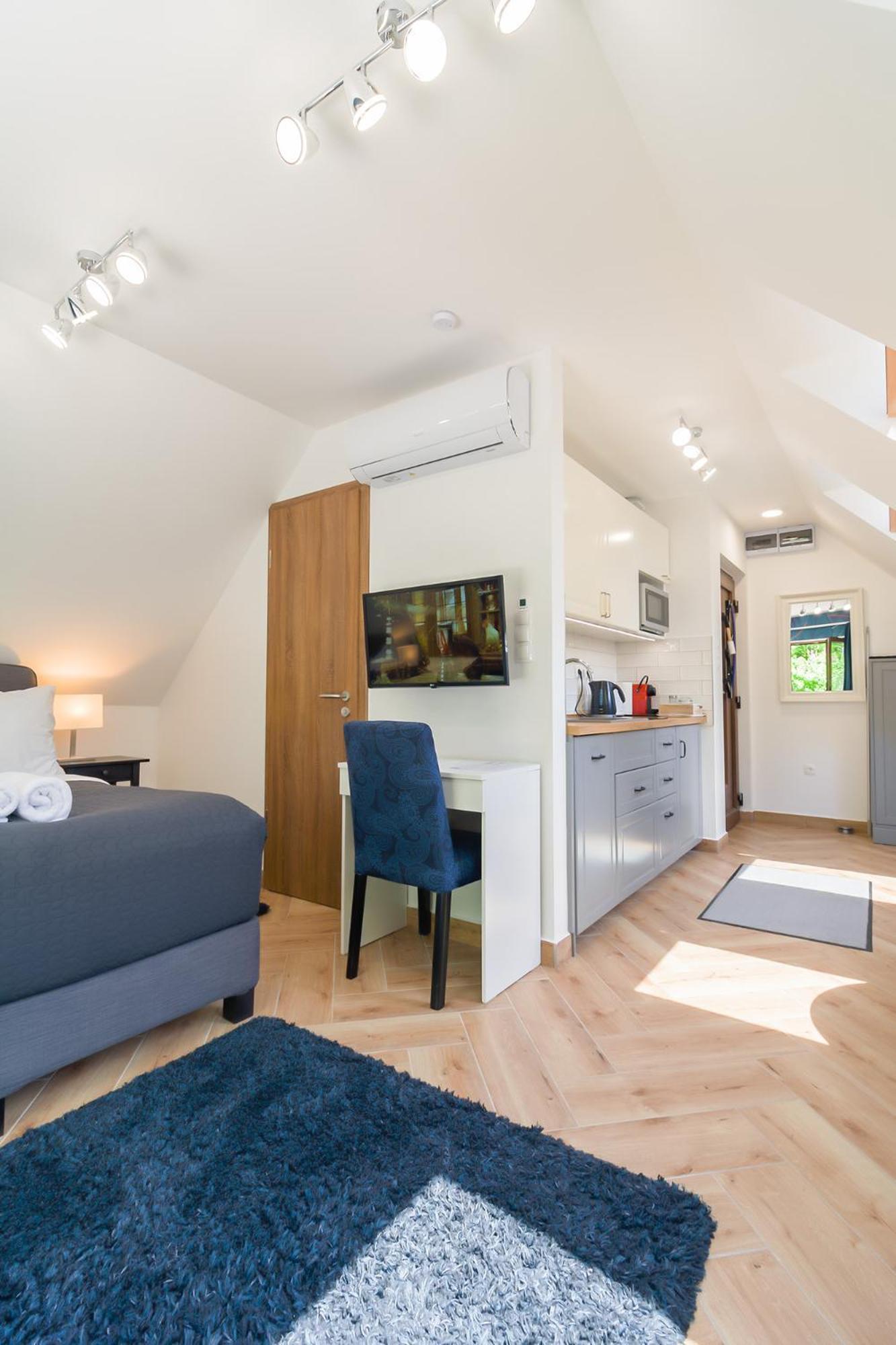 Monbuhim Comfort Veszprem Exterior photo
